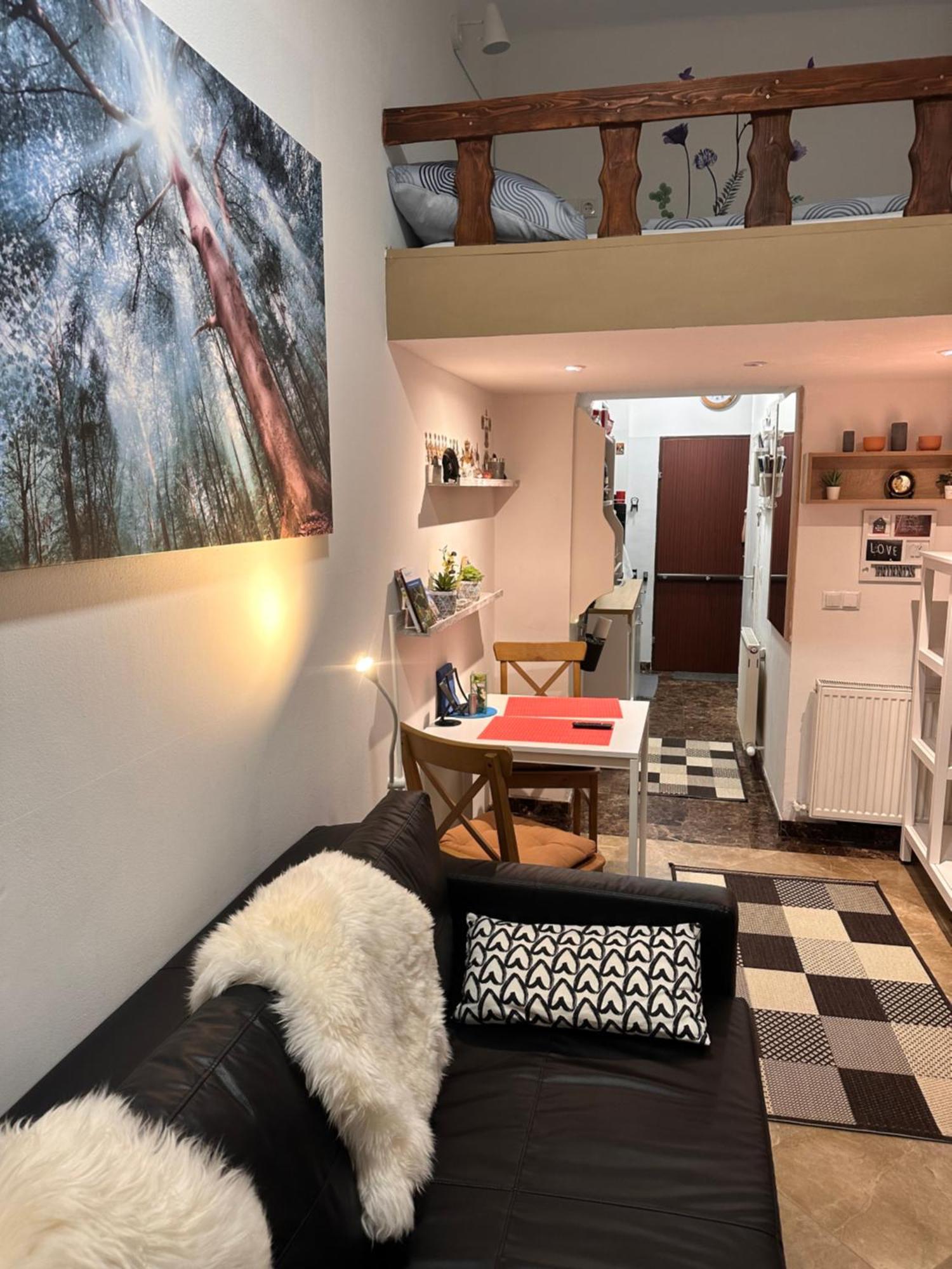 As Small As Caravans Viena Exterior foto